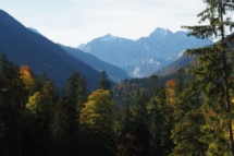 Schöner Herbstblick im Karwendelgebirge Richtung Schafreuter